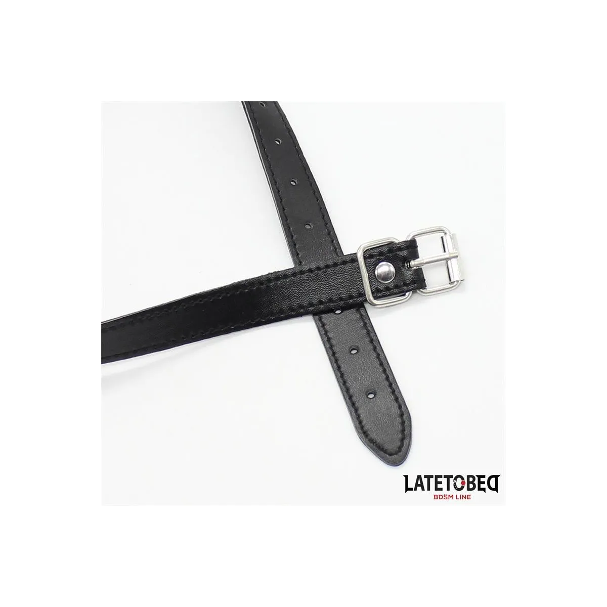 Hohler Hartball-Knebel von Latetobed BDSM Line | Fesselliebe.de