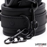 Neopren-Handfesseln, Schwarz von Latetobed BDSM Line | Fesselliebe.de