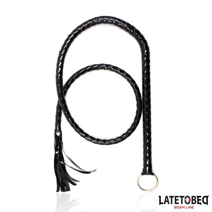 Glänzende Schwarze Lange Peitsche 138 cm von Latetobed BDSM Line | Fesselliebe.de