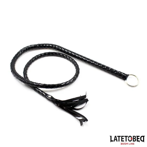 Glänzende Schwarze Lange Peitsche 138 cm von Latetobed BDSM Line | Fesselliebe.de
