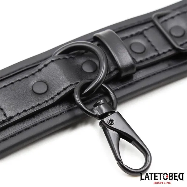 Handschellen Verstellbar Neopren Schwarz von Latetobed BDSM Line | Fesselliebe.de