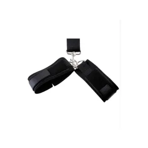 Knebelball mit Handschellen, Schwarz von Latetobed BDSM Line