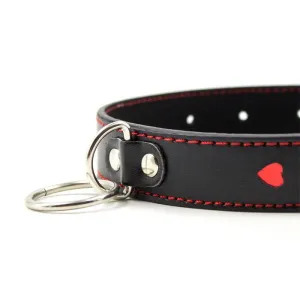 Halsband mit Metallleine, Schwarz/Rot von Latetobed BDSM Line
