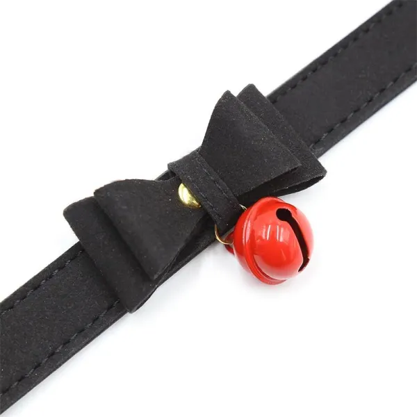 Halsband mit Schleife und Rasseln 44 cm Schwarz/Rot von Latetobed BDSM Line | Fesselliebe.de