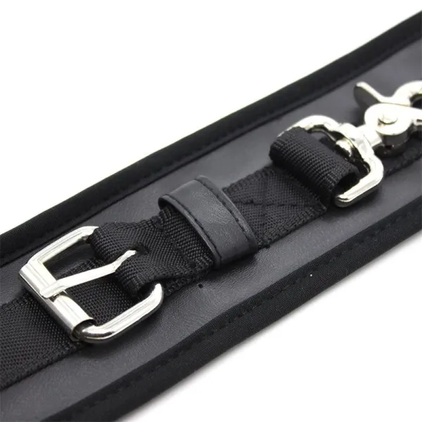 Lederhandschellen mit Grossen Ringen, Schwarz von Latetobed BDSM Line | Fesselliebe.de