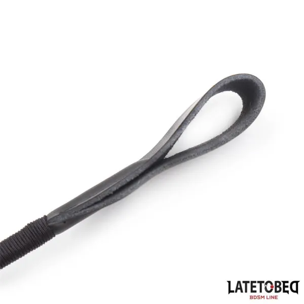 Klassische Peitsche mit Geflochtenem Griff, 60 cm von Latetobed BDSM Line | Fesselliebe.de