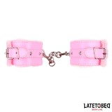 Fell-Handfessel Rosa von Latetobed BDSM Line | Fesselliebe.de