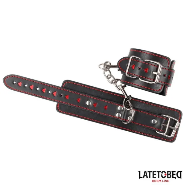Fessel mit Kette und Herzen von Latetobed BDSM Line | Fesselliebe.de