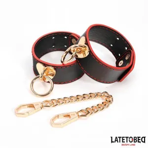 Handfesseln mit Goldener Kette von Latetobed BDSM Line