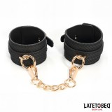 Handfesseln mit Webmuster Goldene Kette von Latetobed BDSM Line | Fesselliebe.de
