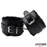 Fell-Handfessel Schwarz von Latetobed BDSM Line | Fesselliebe.de