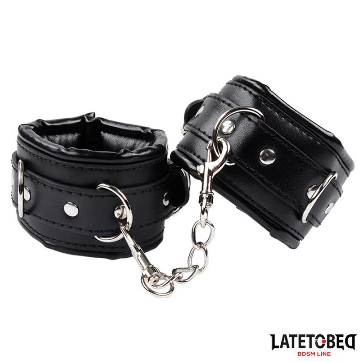 Schaumstoff-Fussfessel von Latetobed BDSM Line | Fesselliebe.de