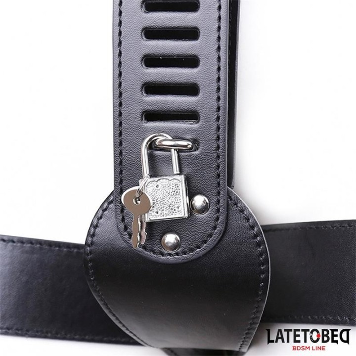 Verstellbare Keuschheitshose von Latetobed BDSM Line | Fesselliebe.de