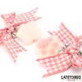 Nippelklemmen mit Kitty-Pfoten-Pompon von Latetobed BDSM Line