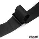 Hüftband und Klettverschluss-Handgelenkmanschette von Latetobed BDSM Line | Fesselliebe.de