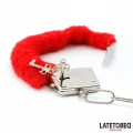 Fellbesetzte Manschette mit Verschluss Rot von Latetobed BDSM Line