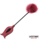Federkitzler und Paddel In Rosenform von Latetobed BDSM Line | Fesselliebe.de