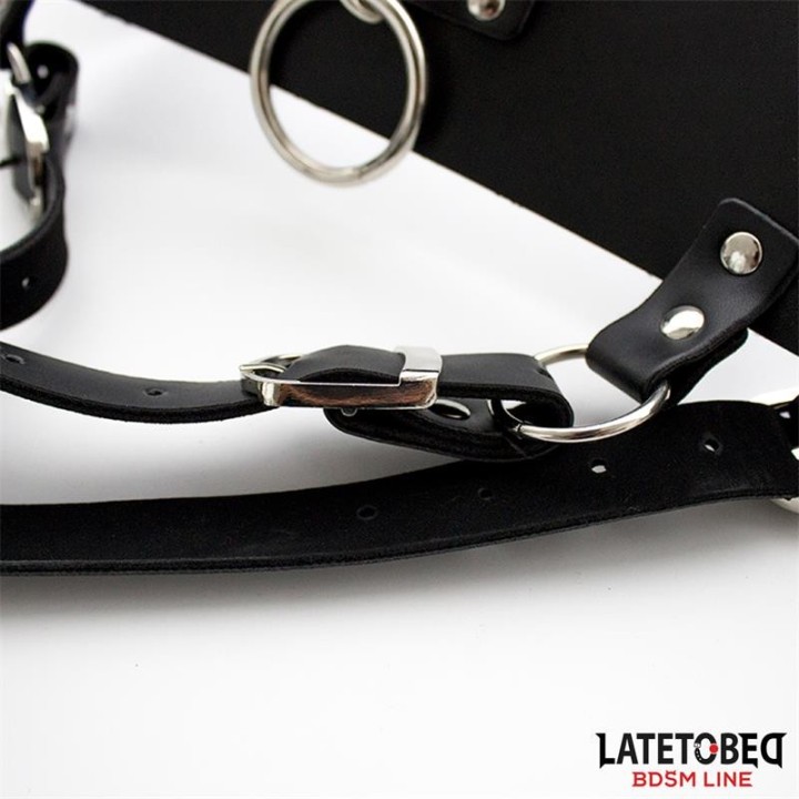 Verstellbarer Keuschheitsgürtel für Frauen von Latetobed BDSM Line | Fesselliebe.de