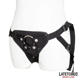 Verstellbarer Strap-On mit Metallring von Latetobed BDSM Line | Fesselliebe.de