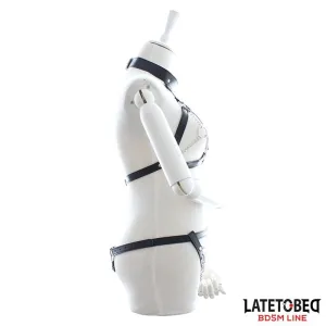 BH und Slip Bondage-Set mit Ketten von Latetobed BDSM Line