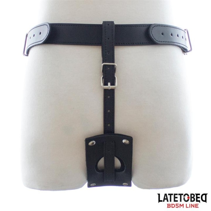 Keuschheitshose mit String, Verstellbar von Latetobed BDSM Line | Fesselliebe.de