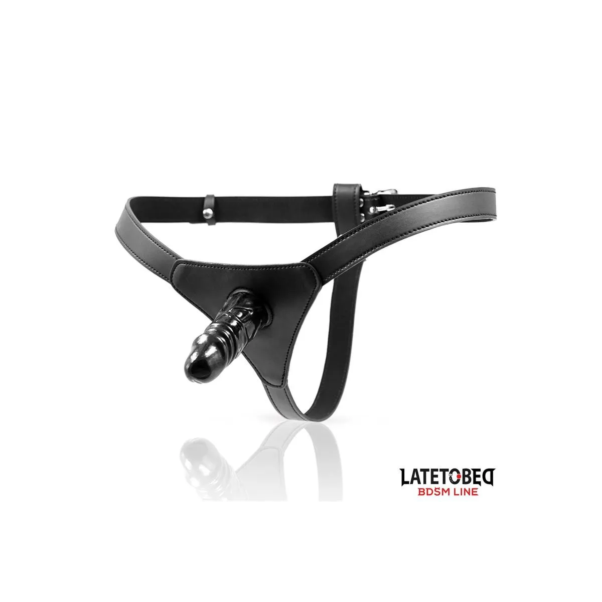 Verstellbarer Strap-On mit Semi-Realistischem Dildo von Latetobed BDSM Line | Fesselliebe.de