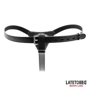 Verstellbarer Strap-On mit Semi-Realistischem Dildo von Latetobed BDSM Line