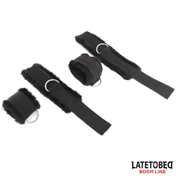 Lange Samt-Bondage-Fesseln für Das Bett, Verstellbar von Latetobed BDSM Line | Fesselliebe.de