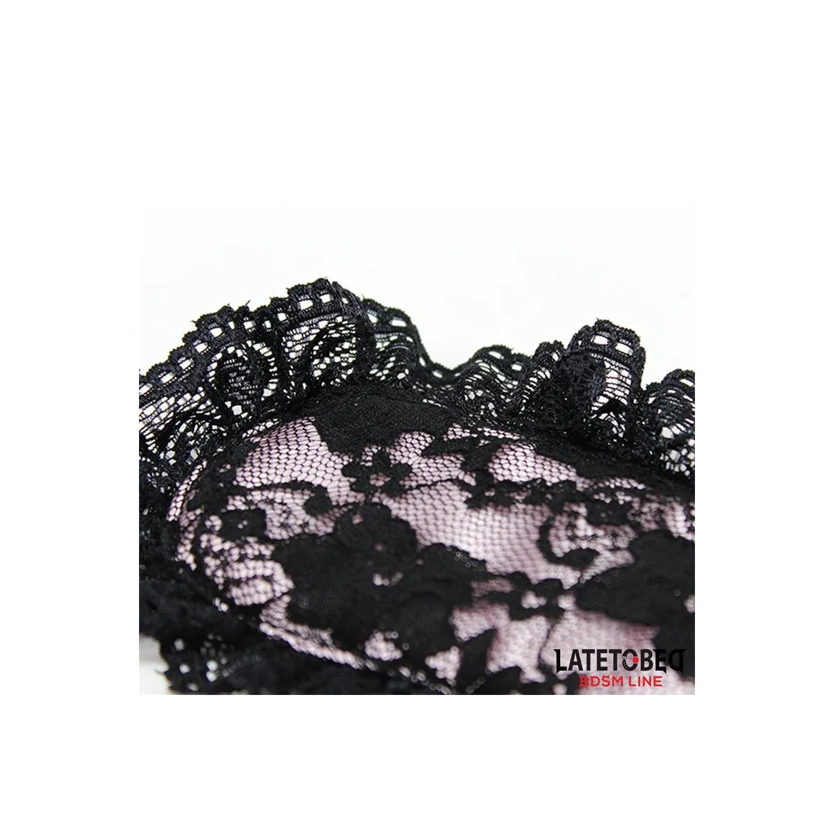 2-Teiliges Set aus Spitzen-Augenbinde und Handschellen von Latetobed BDSM Line | Fesselliebe.de