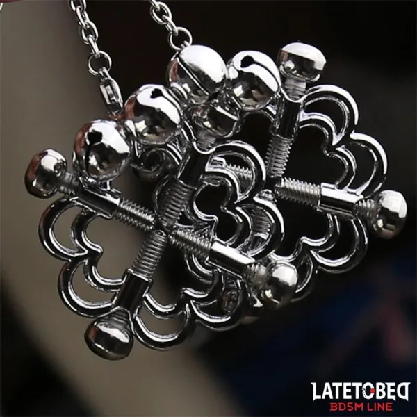 Metall-Blumen-Nippelklemmen mit Kette von Latetobed BDSM Line | Fesselliebe.de