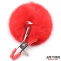 Verstellbare Nippelklemmen mit Fell von Latetobed BDSM Line
