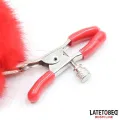 Verstellbare Nippelklemmen mit Fell von Latetobed BDSM Line