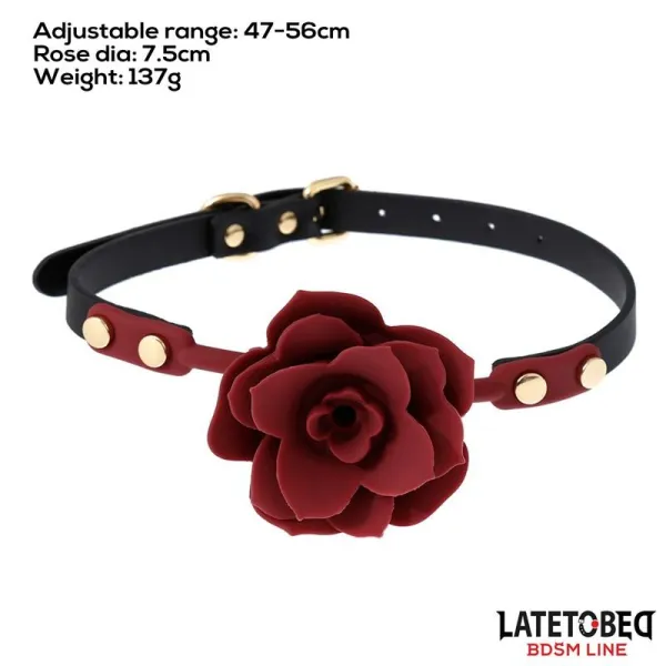 Atmungsaktiver Silikon-Ballknebel mit Rose Verstellbar 47–56 cm von Latetobed BDSM Line | Fesselliebe.de