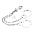 Metall-Handschellen mit Analplug von Latetobed BDSM Line