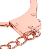 Roségoldene Handschellen mit Totenkopfschlüsseln von Latetobed BDSM Line | Fesselliebe.de