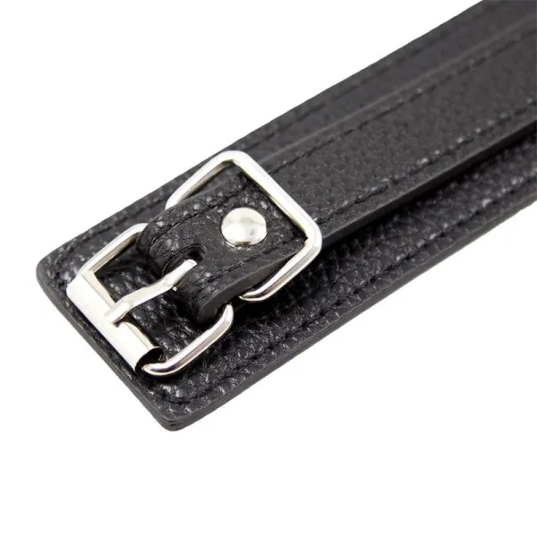 Halsband mit Schlangenmuster und Leine von Latetobed BDSM Line | Fesselliebe.de