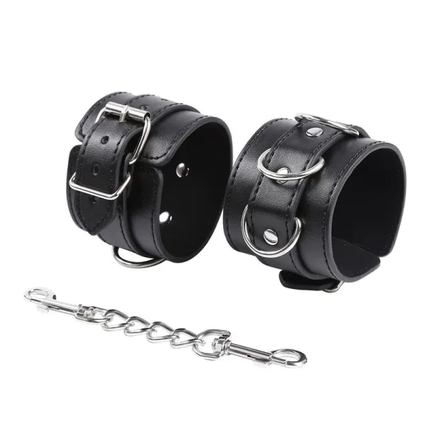 3 D-Ring-Handschellen von Latetobed BDSM Line | Fesselliebe.de