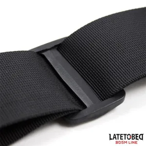 Türschwingende Nylon-Neopren-Handfesseln von Latetobed BDSM Line