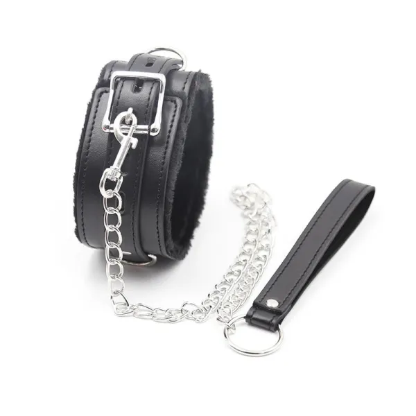 Halsband mit Metallleine Schwarz von Latetobed BDSM Line | Fesselliebe.de