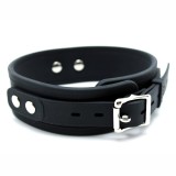 Halsband mit Leine aus Silikon von Latex Play | Fesselliebe.de