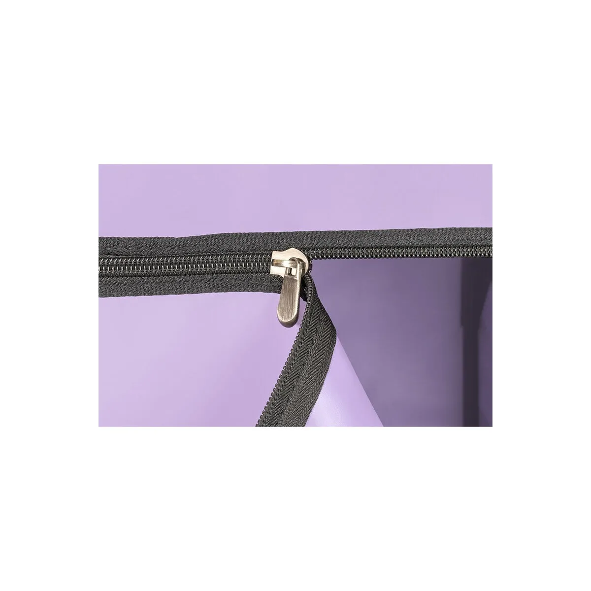 Kink Club La Niche Cabin Lila von Secret Dome | Fesselliebe.de