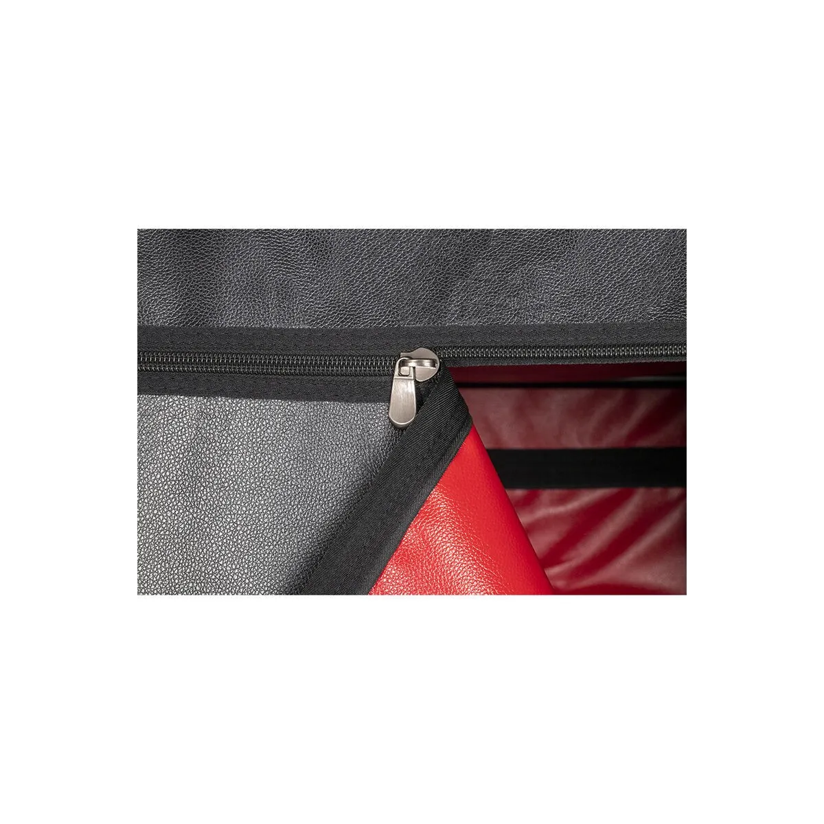 Kink Club La Niche Cabin Schwarz & Rot von Secret Dome | Fesselliebe.de