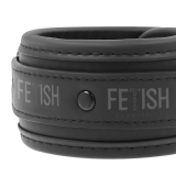 Halskette und Handschellen aus Veganem Leder mit Noprene-Futter von Fetish Submissive Bondage | Fesselliebe.de
