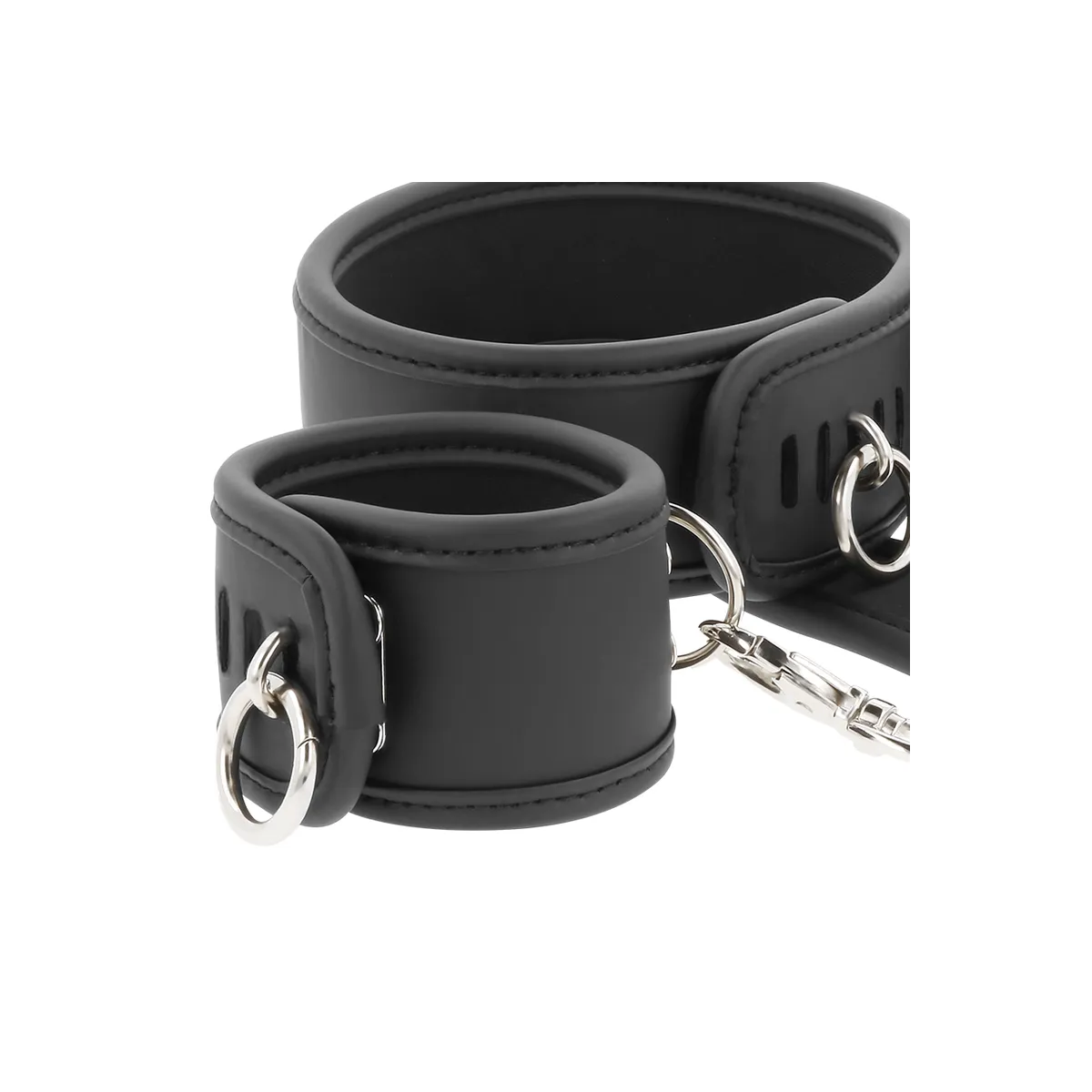 Halskette und Handschellen aus Veganem Leder mit Noprene-Futter von Fetish Submissive Bondage | Fesselliebe.de