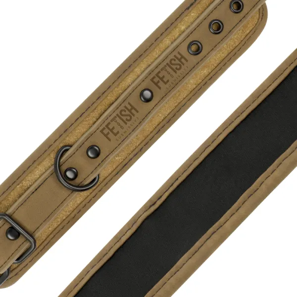 Vegane Lederhandschellen mit Neoprenfutter von Fetish Submissive Origin | Fesselliebe.de