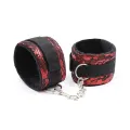 Handschellen aus Samt mit Nylonband von Ohmama Fetish