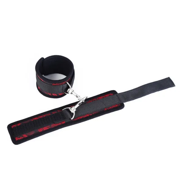 Scandal Handgelenk-Handschellen von Ohmama Fetish | Fesselliebe.de