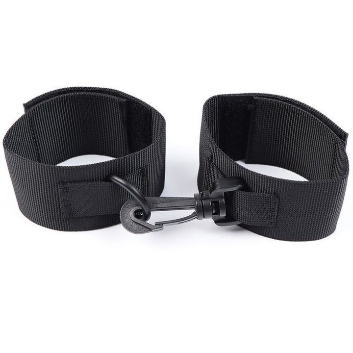 Handgelenkfesseln aus Nylon von Ohmama Fetish | Fesselliebe.de