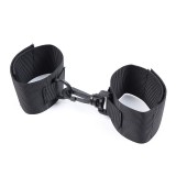 Handgelenkfesseln aus Nylon von Ohmama Fetish | Fesselliebe.de