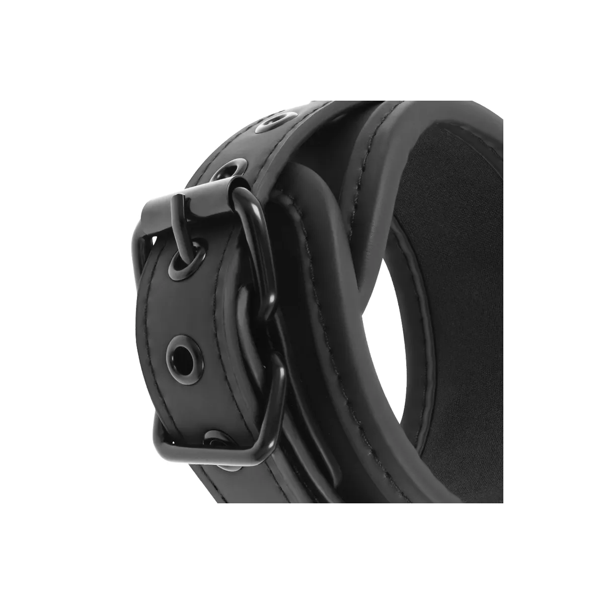 Handschellen aus Veganem Leder mit Noprene-Futter von Fetish Submissive Bondage | Fesselliebe.de